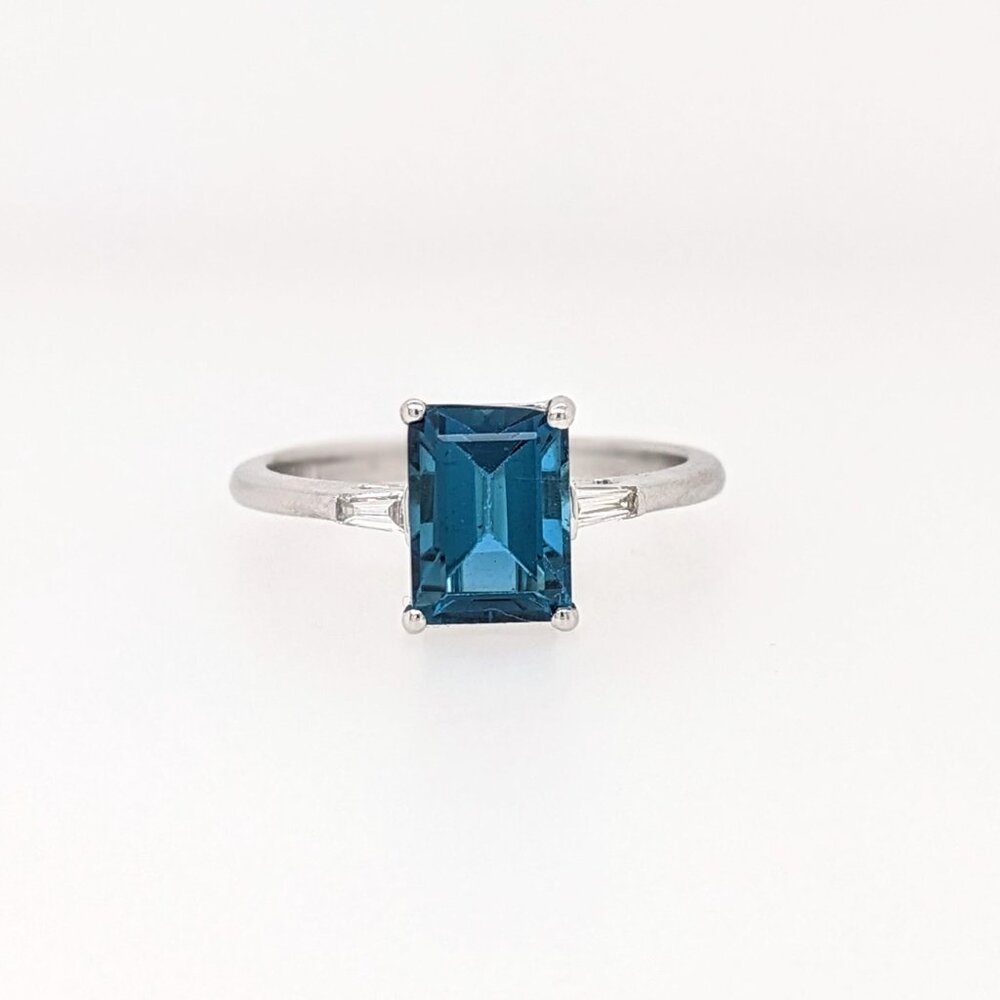 2.4cts London Blue Topaz Ring in Solid 14K Gold with Natural Diamond Accents - Picture 8 of 8